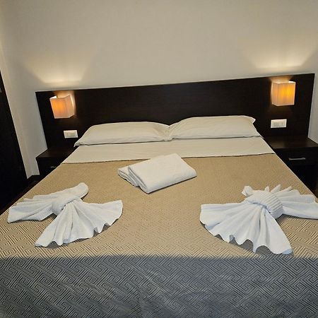 Hotel Diamante Чезенатико Екстериор снимка
