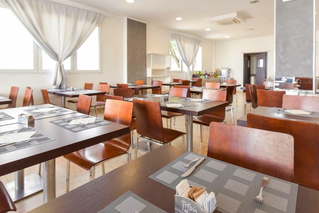 Hotel Diamante Чезенатико Екстериор снимка