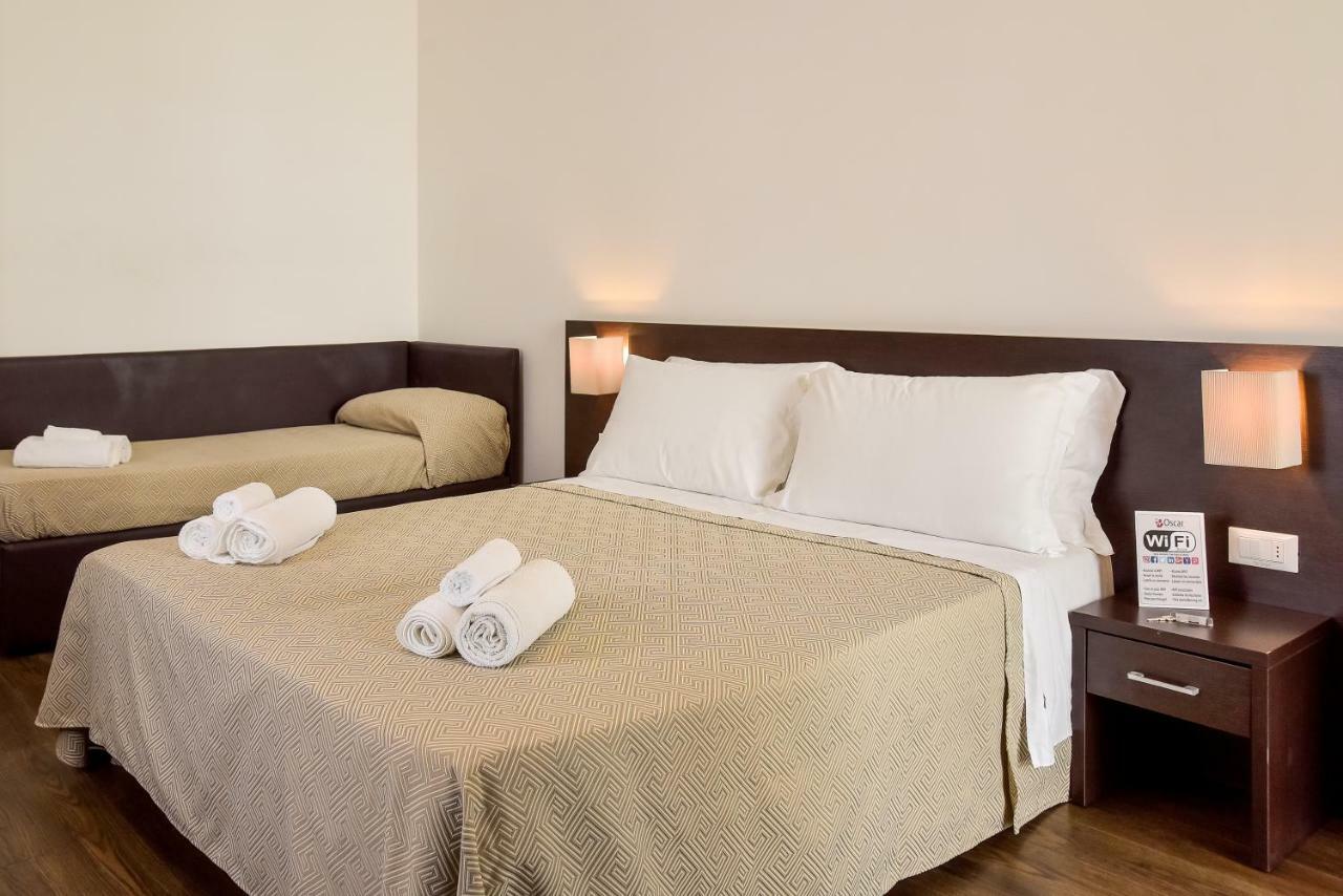 Hotel Diamante Чезенатико Екстериор снимка